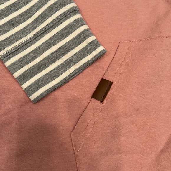 Maurices Sweatshirt - Picture 3 of 3